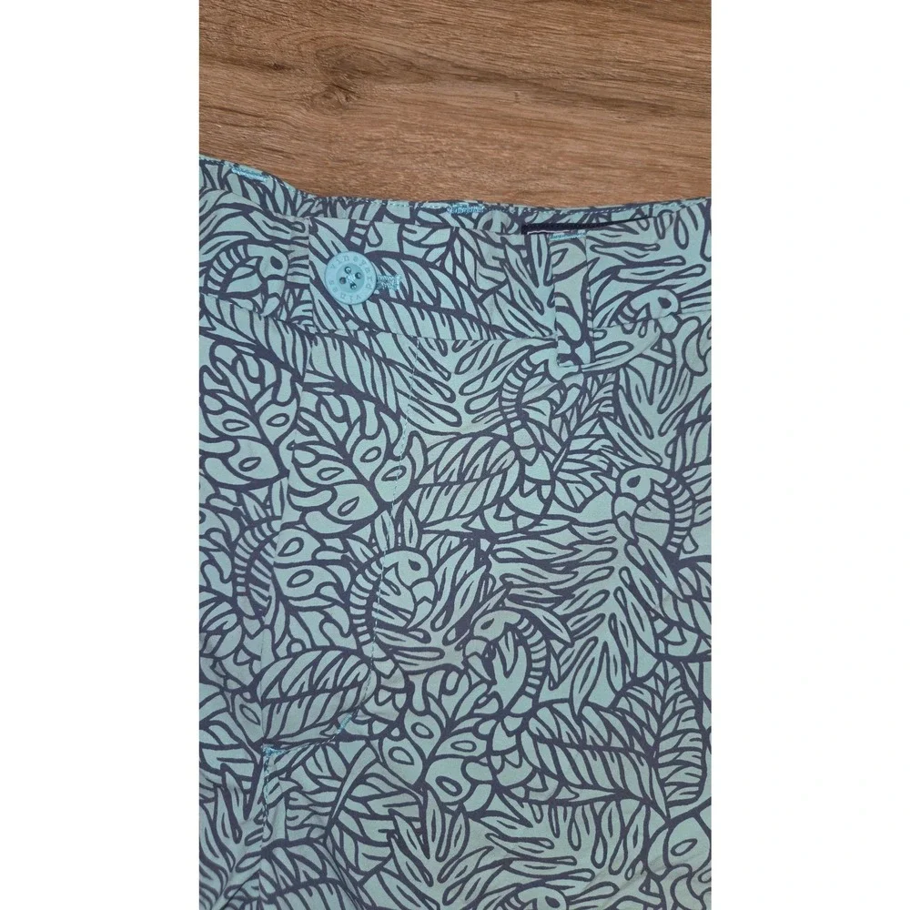 Vineyard Vines men 30 stretch nylon Chino Shorts printed 8